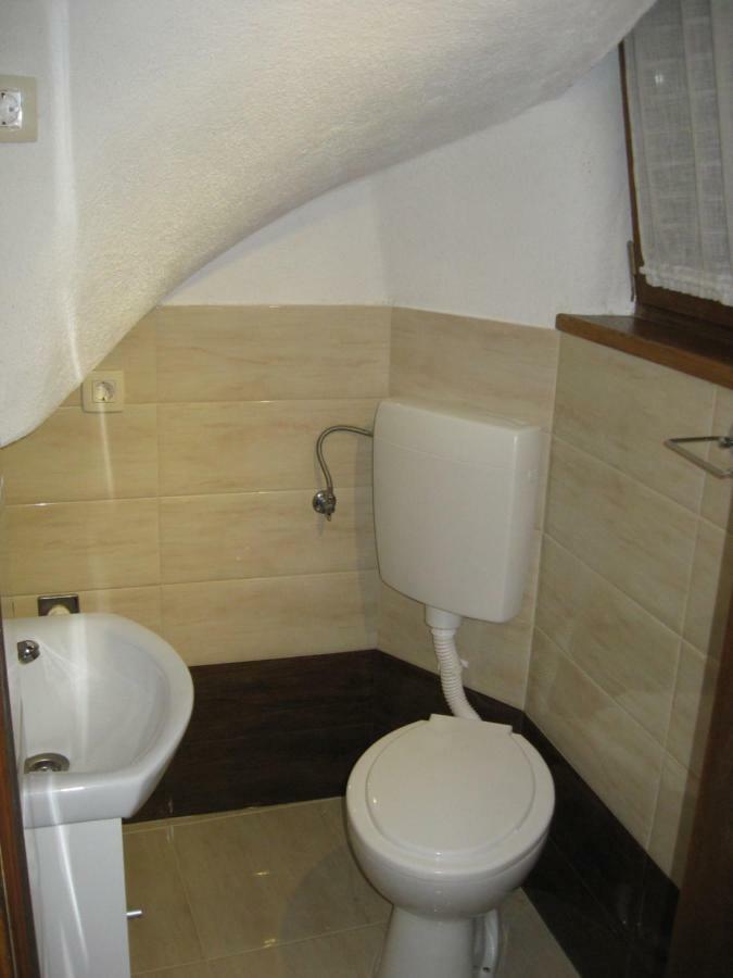 Antonia & Arian Appartement Roč Buitenkant foto