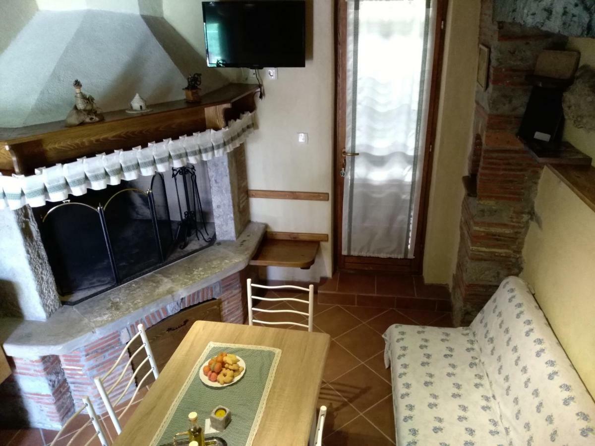Antonia & Arian Appartement Roč Buitenkant foto