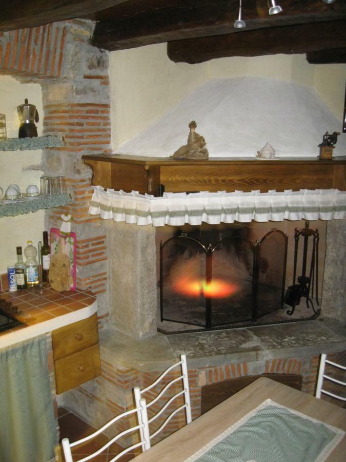 Antonia & Arian Appartement Roč Buitenkant foto